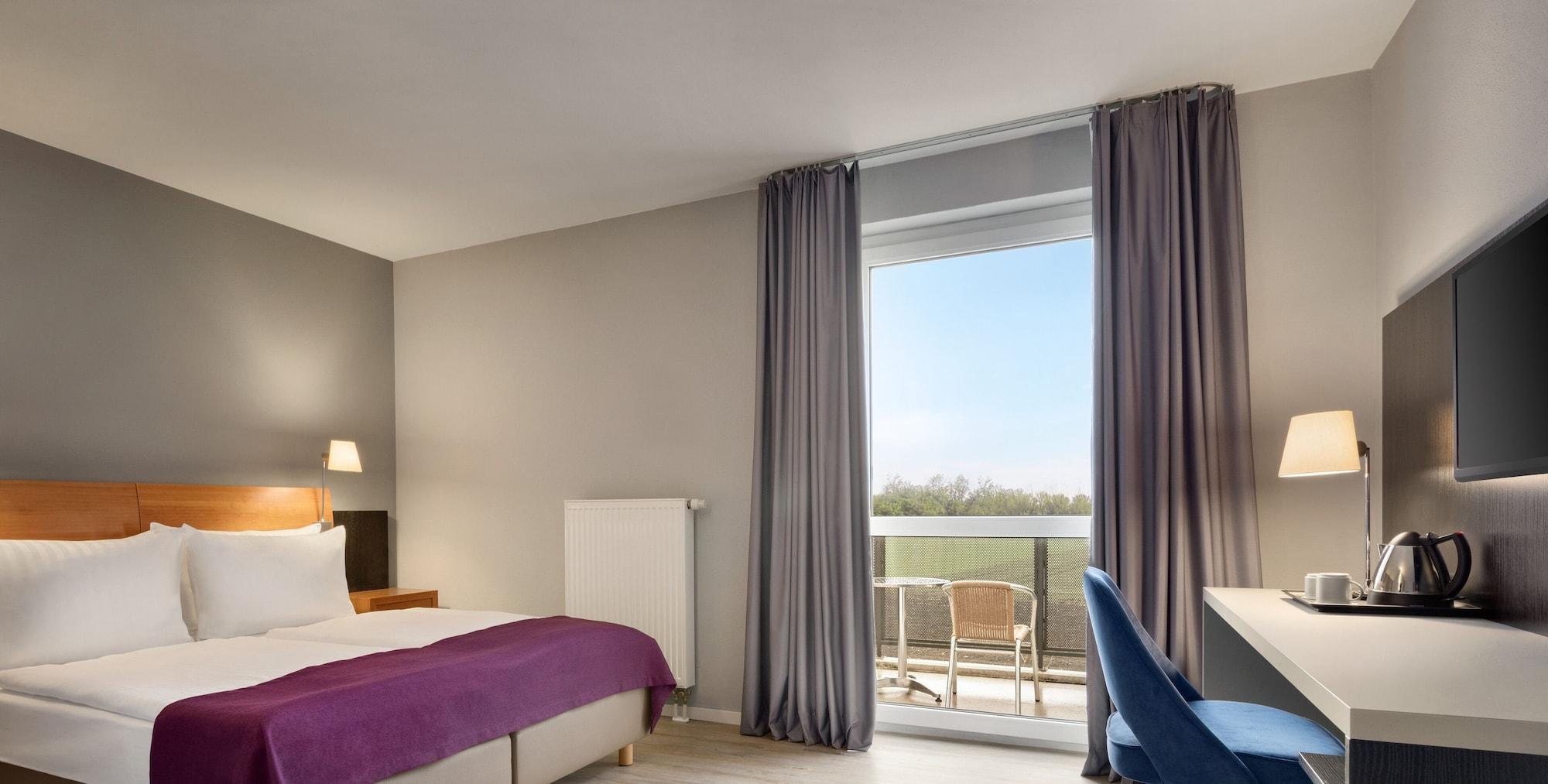 Ramada By Wyndham Munchen Airport Ξενοδοχείο Schwaig bei Nürnberg Εξωτερικό φωτογραφία