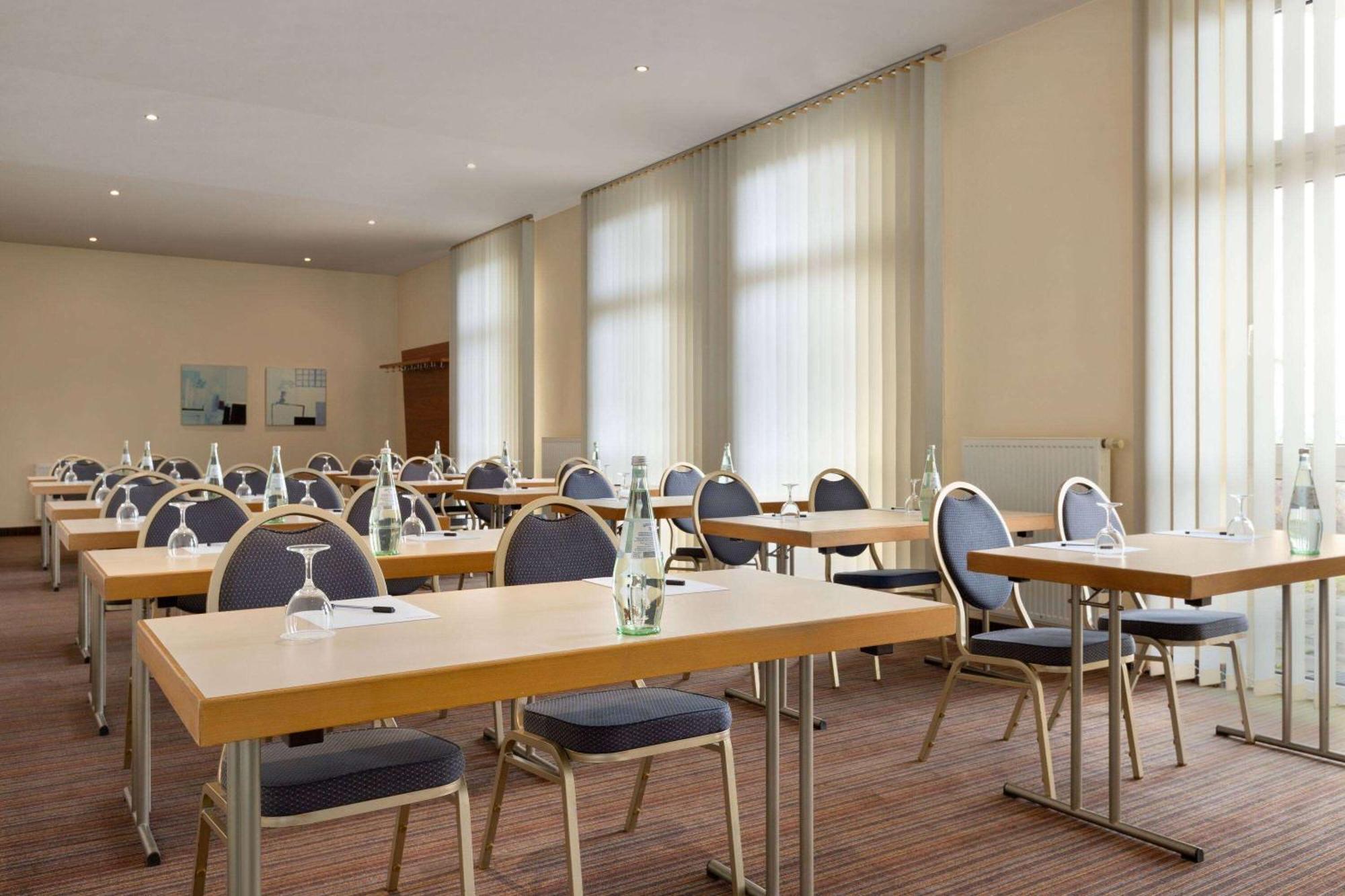 Ramada By Wyndham Munchen Airport Ξενοδοχείο Schwaig bei Nürnberg Εξωτερικό φωτογραφία